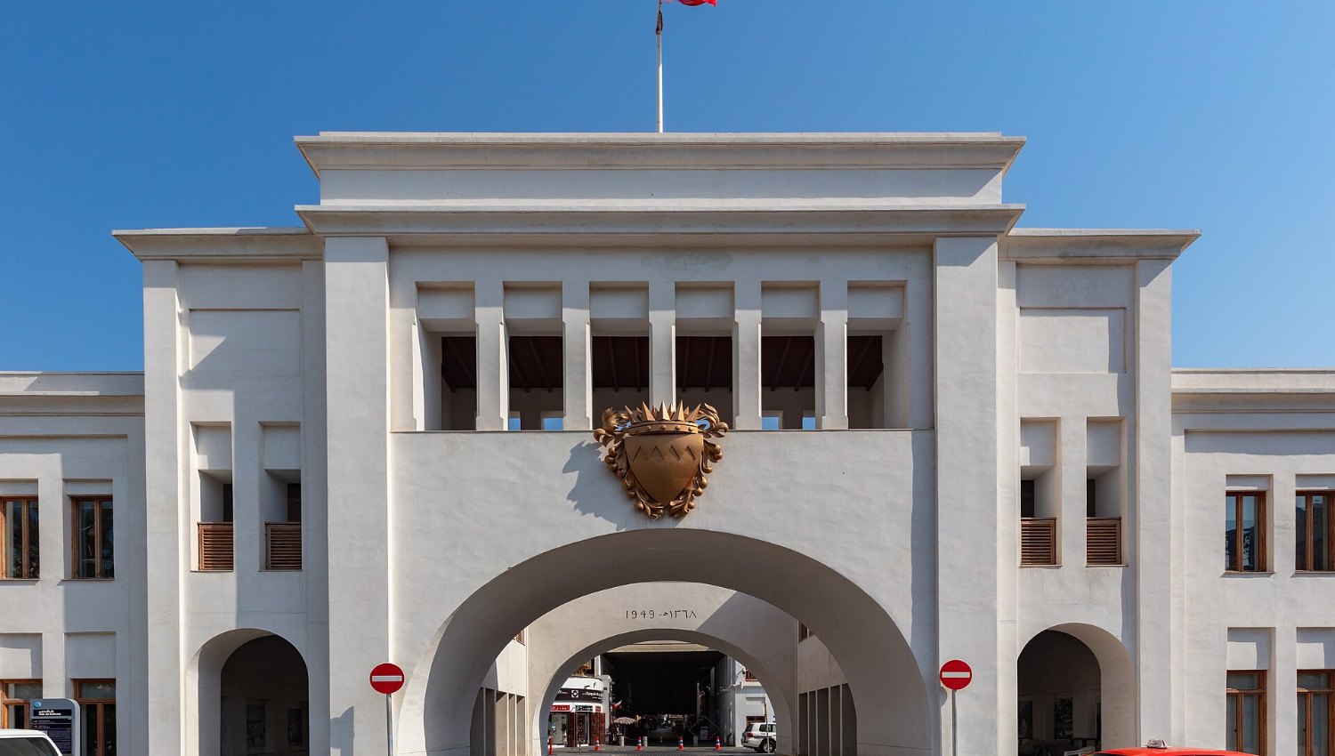 The Leadership Discipline Behind Bahrain's Diversification Drive
