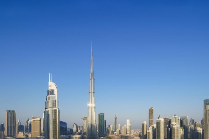 UAE Economy Grows 0.4 Per Cent in First Half as Non-Oil Share Rises